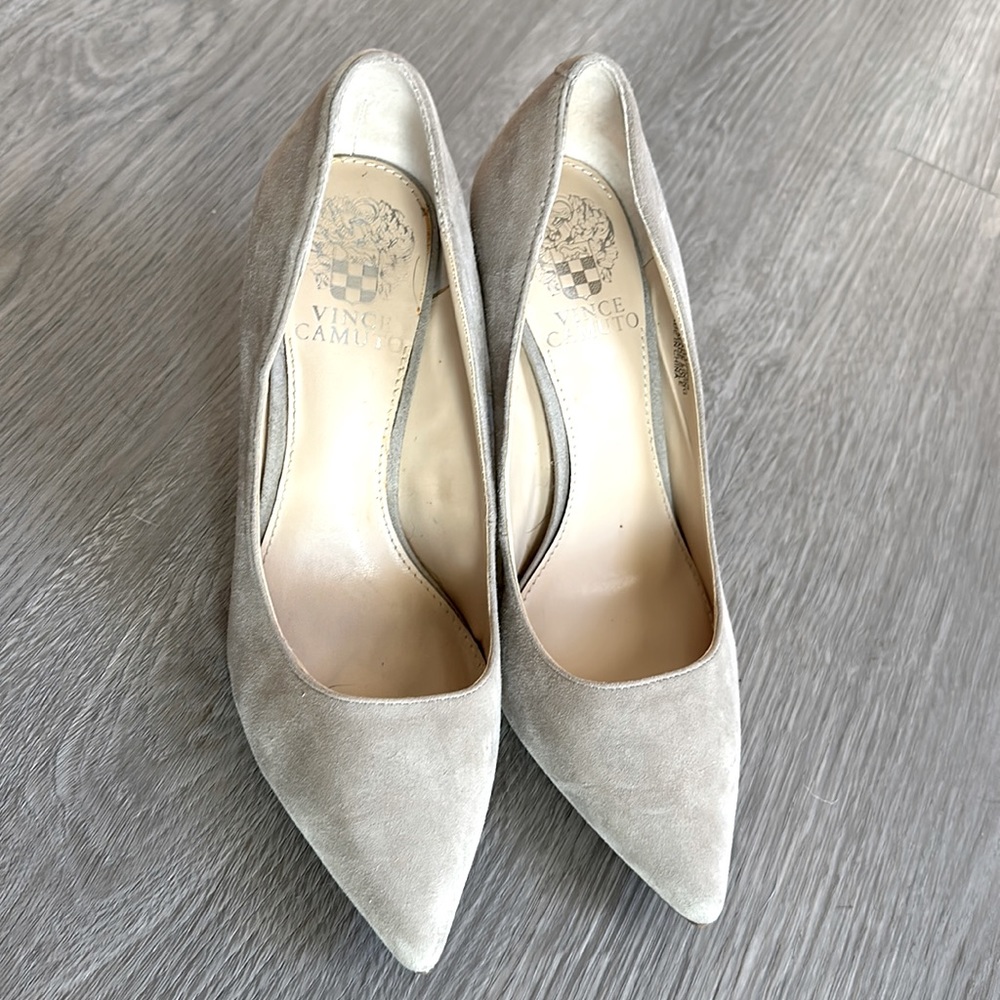 Vince Camuto Candera Triangle Pointed Heel Suede … - image 1